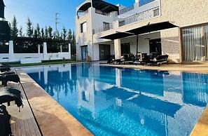 Cavanna Lodge
