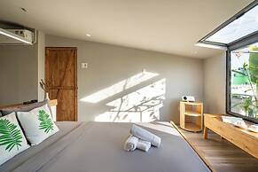 Mersey Central Saigon Apart'Hotel