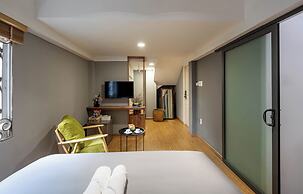 Mersey Central Saigon Apart'Hotel