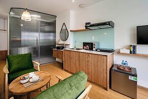 Mersey Central Saigon Apart'Hotel