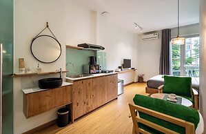 Mersey Central Saigon Apart'Hotel