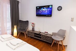 Vironas Chic Sleek Modern Studio