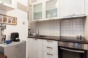 Vironas Chic Sleek Modern Studio