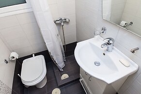 Vironas Chic Sleek Modern Studio