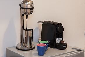 Vironas Chic Sleek Modern Studio