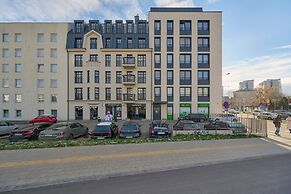 Stylish & Spacious Apartment by Renters