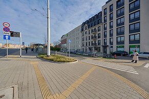 Stylish & Spacious Apartment by Renters