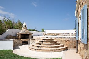 Villa Erma with pool by Wonderful Italy