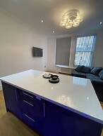 Impeccable 1 Bed Apartment in Wolverhampton