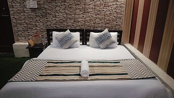 Hotel Nirbana Heights