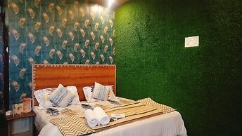 Hotel Nirbana Heights