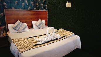 Hotel Nirbana Heights