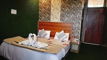 Hotel Nirbana Heights