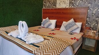 Hotel Nirbana Heights