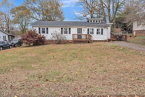 Southern Comfort Retreat In Travelers Rest 3 Bedroom Home by RedAwning