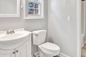 Southern Comfort Retreat In Travelers Rest 3 Bedroom Home by RedAwning