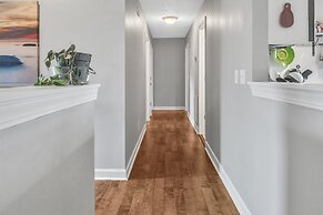 Southern Comfort Retreat In Travelers Rest 3 Bedroom Home by RedAwning