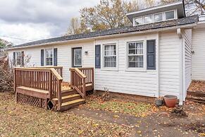 Southern Comfort Retreat In Travelers Rest 3 Bedroom Home by RedAwning