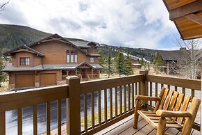 45 Thackwell Lane 4 Bedroom Townhouse by RedAwning