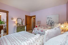 45 Thackwell Lane 4 Bedroom Townhouse by RedAwning