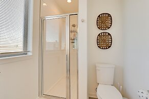 4 Mi to Center City: Philly Home w/ Rooftop Deck