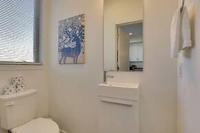 4 Mi to Center City: Philly Home w/ Rooftop Deck