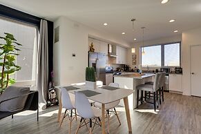 4 Mi to Center City: Philly Home w/ Rooftop Deck