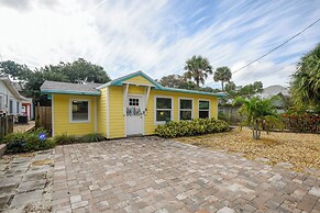 New Smyrna Beach Hideaway < 1 Mi to Beach!