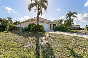 Pet-friendly Home w/ Backyard in Cape Coral!