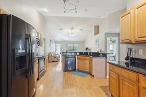 Pet-friendly Home w/ Backyard in Cape Coral!