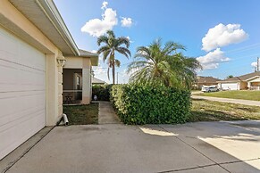 Pet-friendly Home w/ Backyard in Cape Coral!