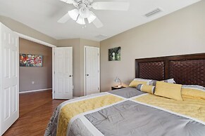 Pet-friendly Home w/ Backyard in Cape Coral!