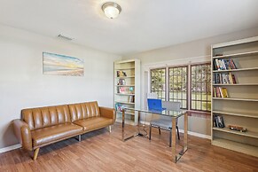 Pet-friendly Home w/ Backyard in Cape Coral!