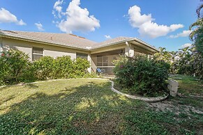 Pet-friendly Home w/ Backyard in Cape Coral!
