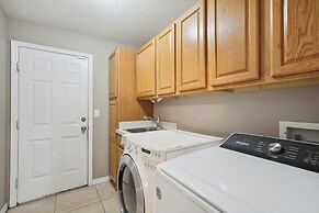 Pet-friendly Home w/ Backyard in Cape Coral!