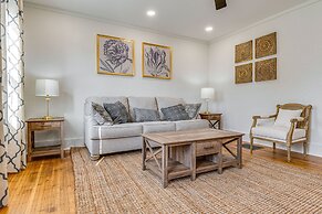 Chic Indianapolis Home w/ Patio < 2 Mi to Downtown