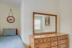 Mountainside Bliss: Red River Getaway w/ Fireplace