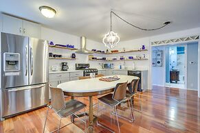 Mountainside Bliss: Red River Getaway w/ Fireplace