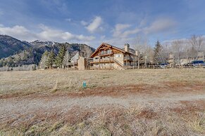 Ketchum Vacation Rental - Hike, Ski & Explore!