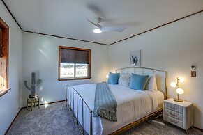 Scenic Flagstaff Home w/ Hot Tub & Mountain Views