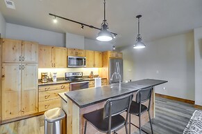 Downtown Columbia Falls Condo: 16 Mi to Ski Resort