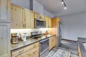 Downtown Columbia Falls Condo: 16 Mi to Ski Resort