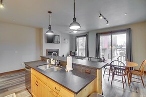 Downtown Columbia Falls Condo: 16 Mi to Ski Resort