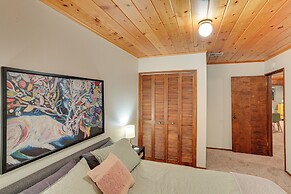 Crestline Cabin: Mountain Views & Fire Pit!