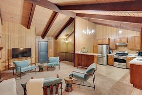 Crestline Cabin: Mountain Views & Fire Pit!