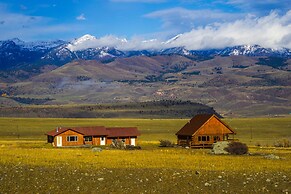 Yellowstone Lodge w/ Game Room & Panoramic Views