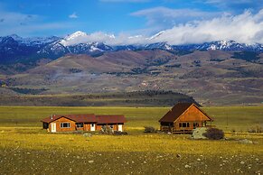 Yellowstone Lodge w/ Game Room & Panoramic Views