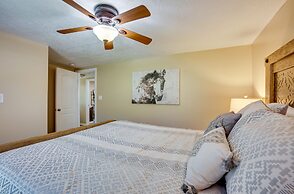 Pet-friendly Conroe Hideaway w/ Porch & Fire Pit