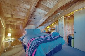 Red Feather Lakes Cabin w/ Deck & Views!