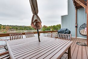 Lakefront Townhome in Pottsboro: Pets Welcome!